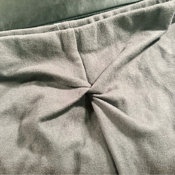 NWT René Lezard 100% Wool Taupe / Gray ‘Latrice’ Twist Front Pencil Skirt EUR 8 - Picture 3 of 7